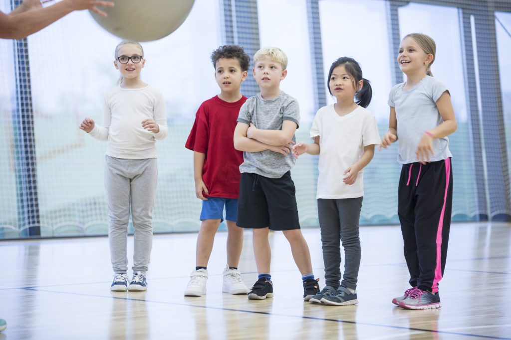 Antrenörünü dinleyen sporcular. - Boğaziçi Elit SK, Üsküdar